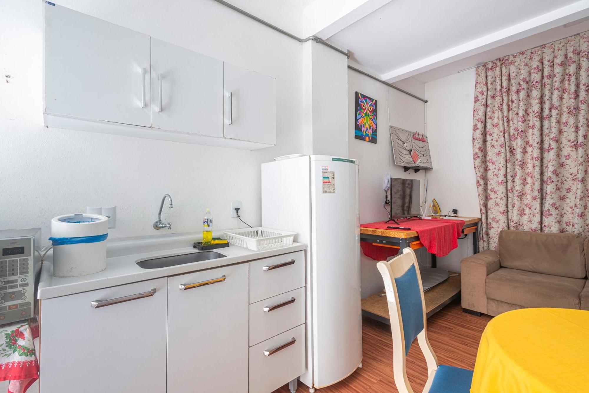 02 1 Quarto, Centro Bc